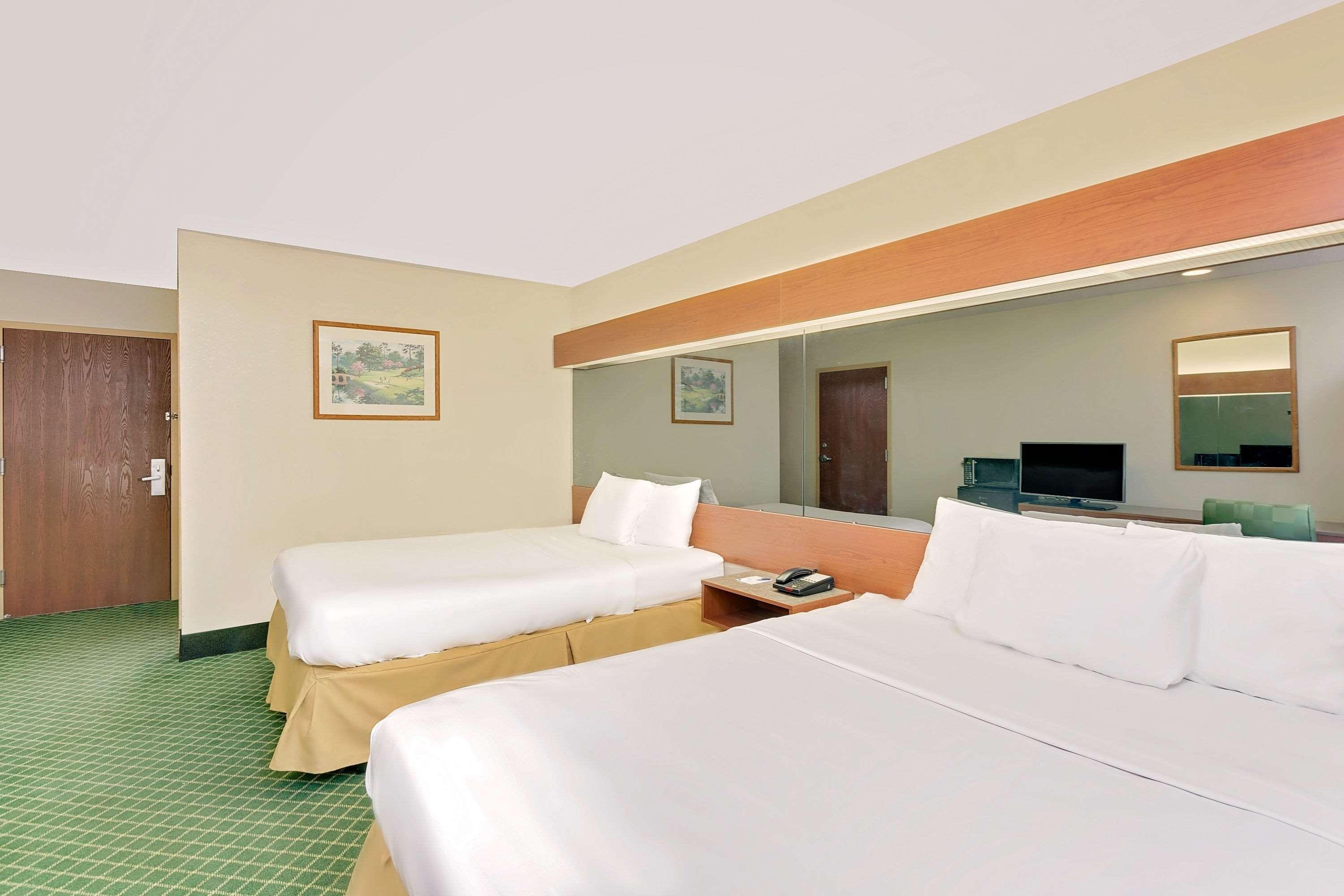 Microtel Inn & Suites By Wyndham Augusta/Riverwatch Eksteriør bilde