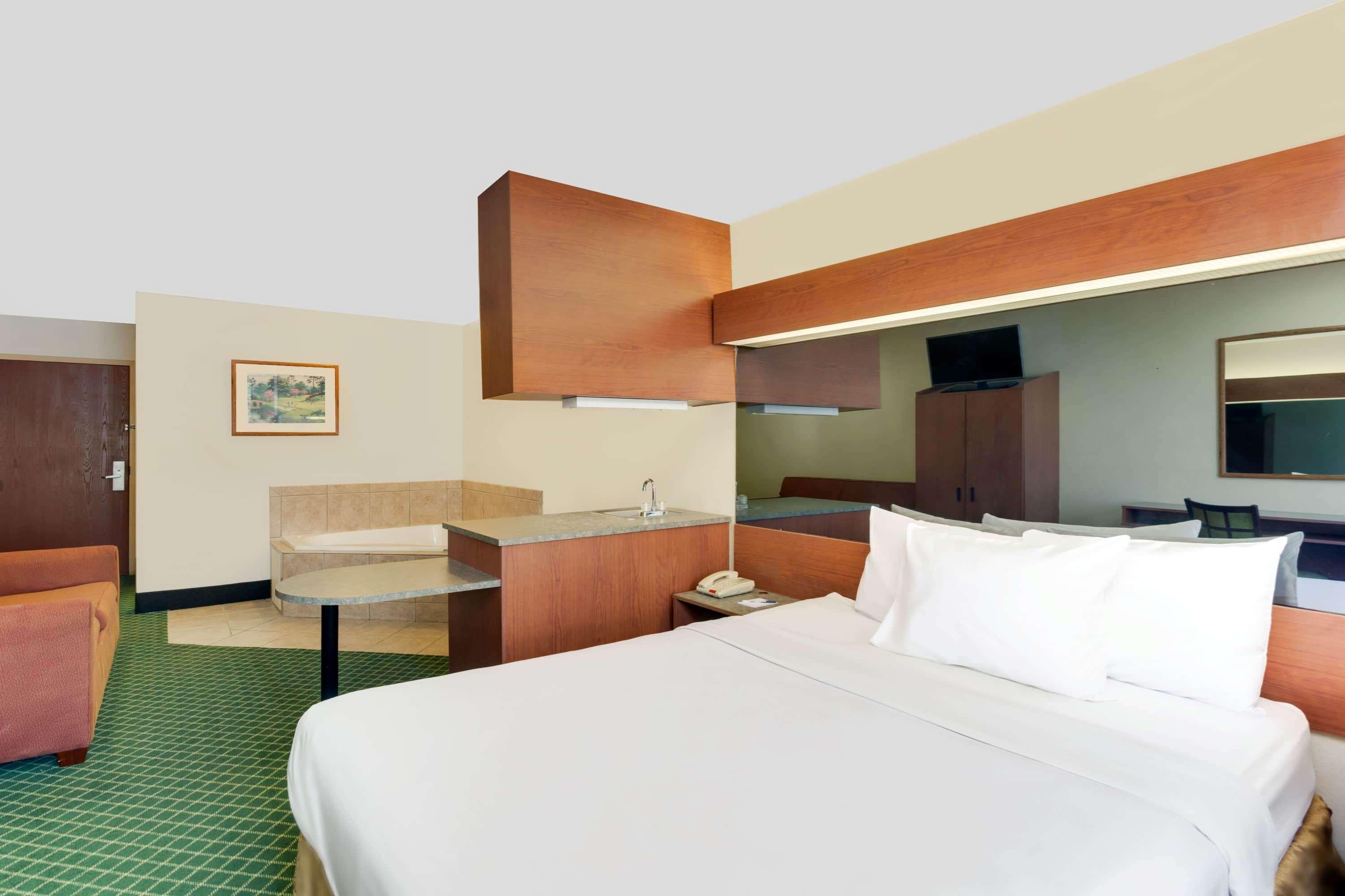 Microtel Inn & Suites By Wyndham Augusta/Riverwatch Eksteriør bilde
