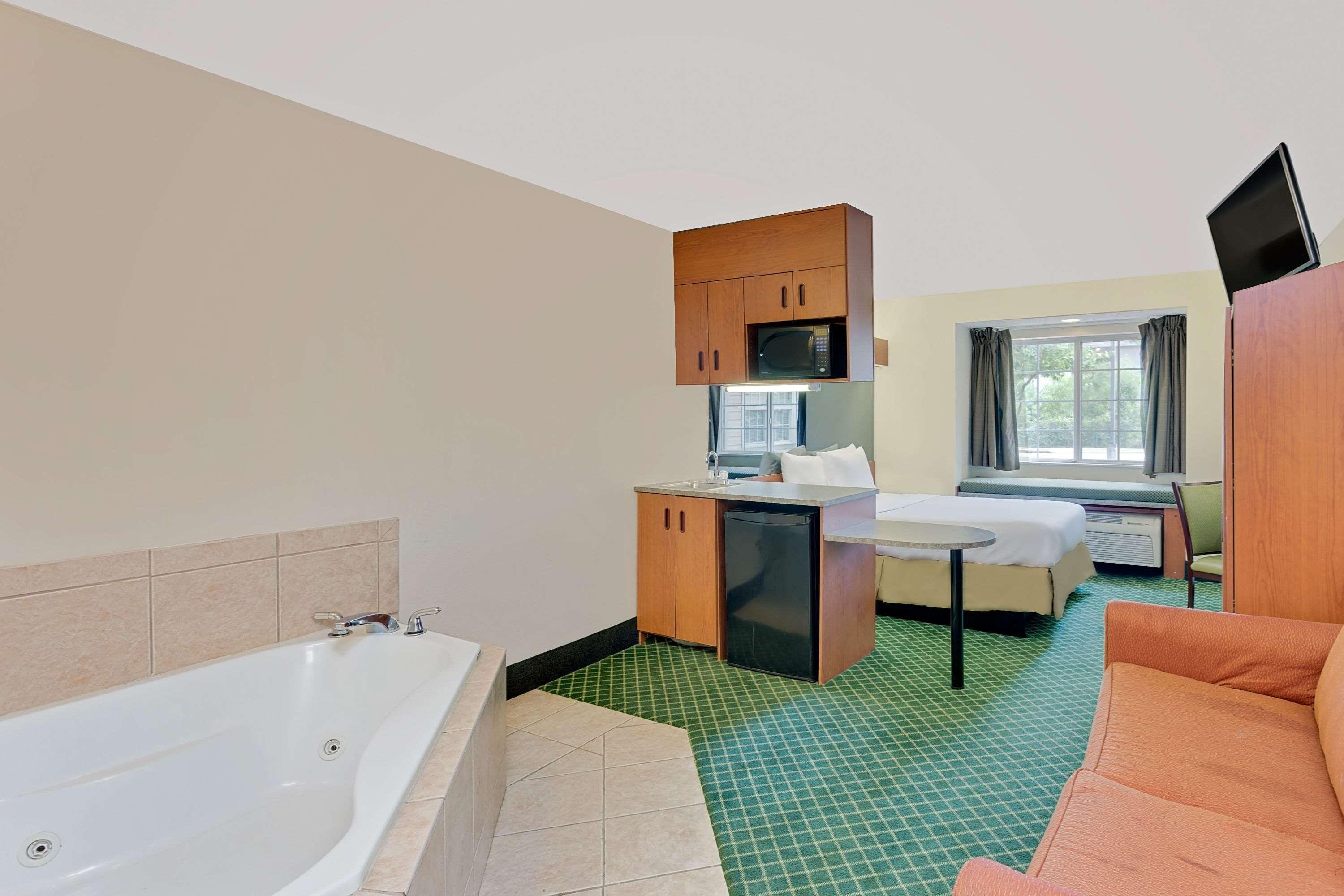 Microtel Inn & Suites By Wyndham Augusta/Riverwatch Eksteriør bilde